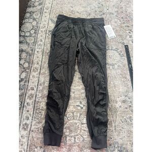 NWT Lululemon Beyond the Studio Jogger